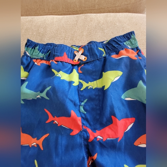 Boys Medium 8/10 swim trunks with sharks - Picture 2 of 2